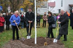 2011-baumpflanzung_3