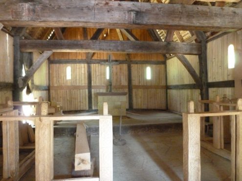 halbfertige-holzkirche
